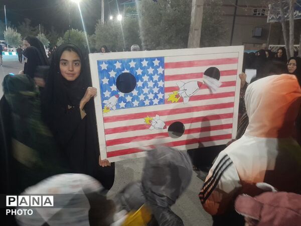 سوگواری مردم بخش بهمن ابرکوه در نهمین شب شهادت امام شهیدشان