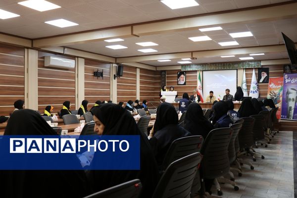 نشست گزارش عملکرد مجری‌شو و خبرنگارشو در سازمان دانش‌آموزی خراسان رضوی