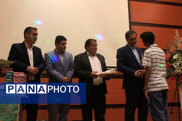 تجلیل از پسران آینده‌ساز بهارستانی