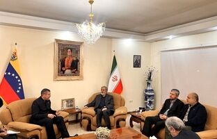 رئیس کمیسیون امنیت ملی مجلس ذات آمریکا تروریسم و قاچاق سازمان یافته است
