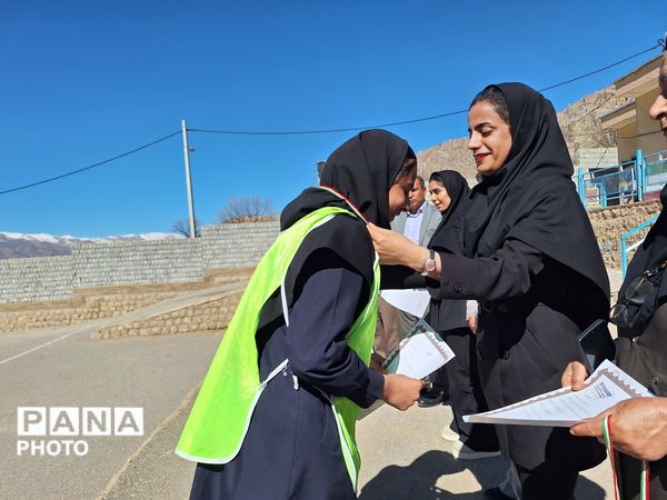 رقابت مسابقه داژبال دانش‌آموزان شلیل و ملک‌شیر