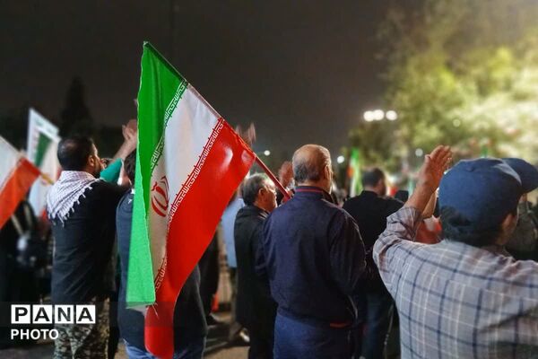 حضوری متفاوت در شبی به یادماندنی در سنگر خیابان