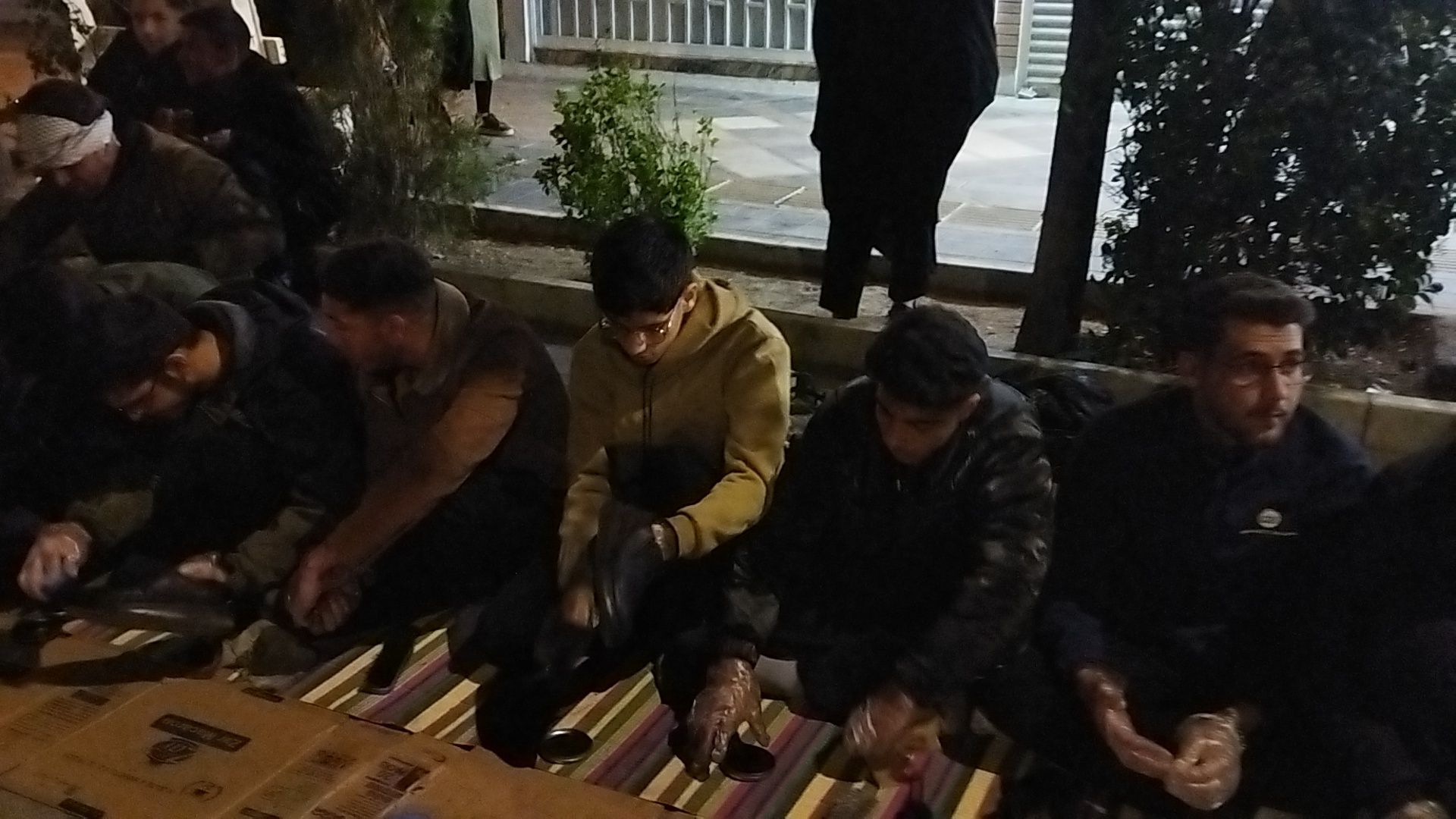 موکب فرهنگی و واکس صلواتی روستای باغشن گچ پنجاه شب میزبان وطن دوستان نیشابوری 