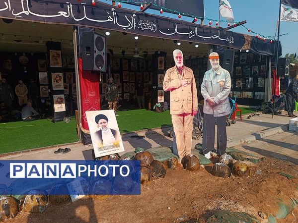 حضور زائران در مراسم پیاده‌روی اربعین حسینی