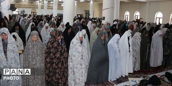 نماز جمعه؛ رنگین‌کمان ایمان و همدلی