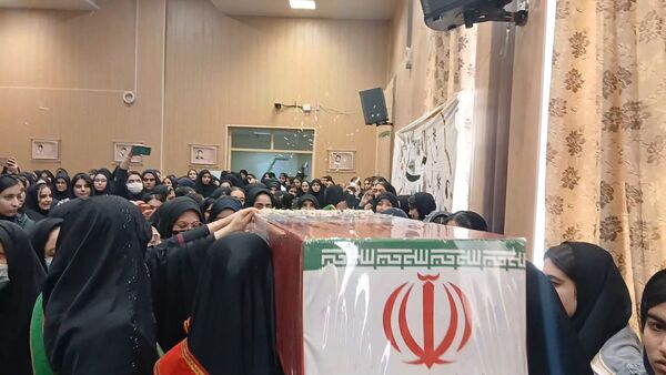 بوی عطر شهدا دوباره شهر را پر کرد 