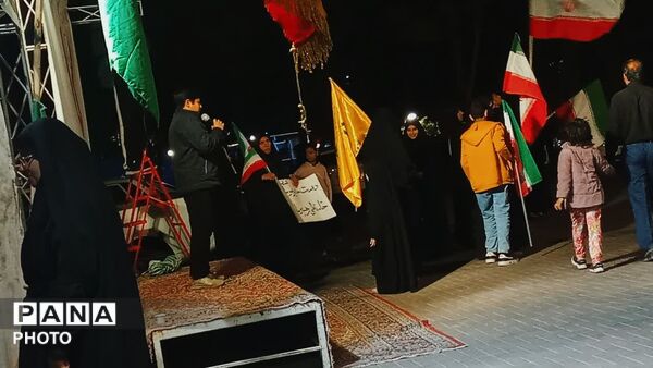 نوجوان کنشگر‌، قهرمان آینده