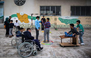 حمایت سازمان بهزیستی از ۱۱ هزار و ۷۴۵ نفر با آسیب بینایی/ بسته‌های مهارتی برای افراد دارای معلولیت تهیه می‌شود 