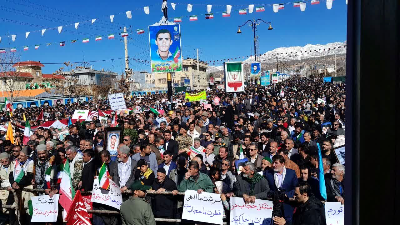 حضور پرشور مردم یاسوج در راهپیمایی ۲۲ بهمن