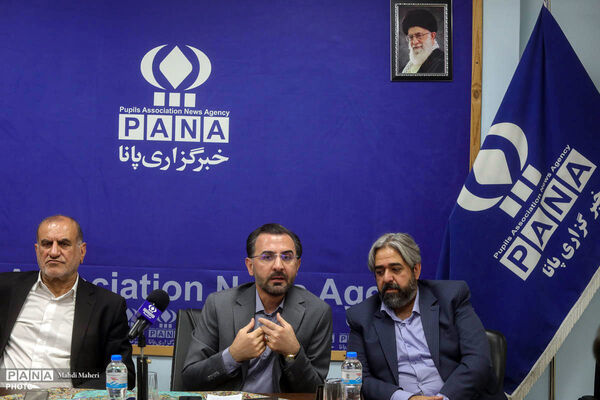 دیدار صمیمی قائم مقام سازمان دانش آموزی با خبرنگاران خبرگزاری پانا