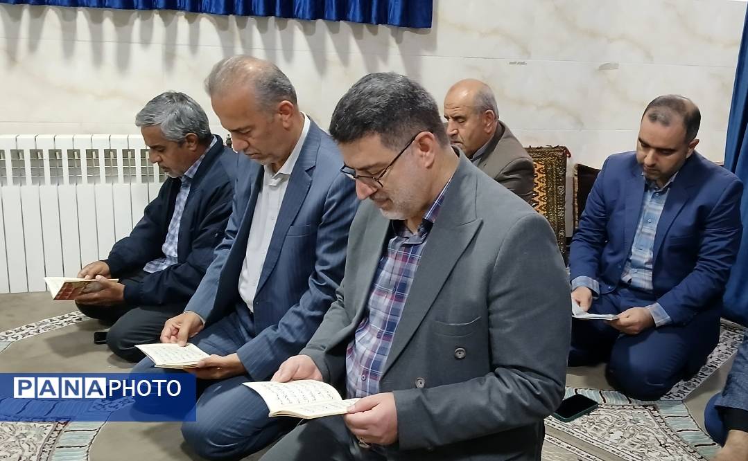 یادواره شهدای فرهنگی در اداره آموزش و پرورش محمودآباد