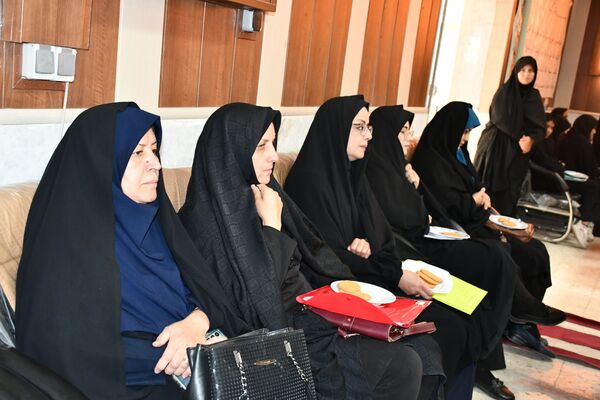 کارگاه هوش مصنوعی ویژه دانش‌آموزان دختر مقطع متوسطه اول شهرستان مه‌ولات