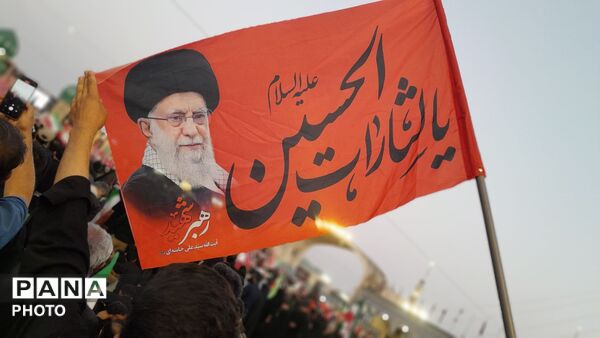 حضور باشکوه و پرشورمیلیونی ملت ایران در مراسم وداع با امام شهید