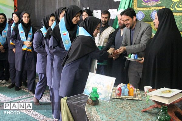 چهارشنبه‌های امام رضایی در دبیرستان بنت‌الهدی بهارستان دو