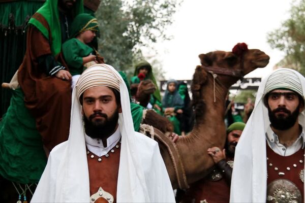 مراسم کاروان روز هشتم هیات حسینی نوش آباد
