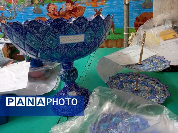 داوری آثار هنری مسابقات فرهنگی هنری آموزش و پرورش ناحیه ۳ 