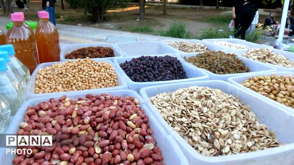 نمایشگاه تخصصی محصولات ارگانیک و صنایع دستی در بوستان لاله شهر کهک