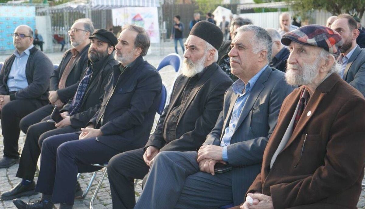 به نام ایران و خاک وطن باید متعهد باشیم