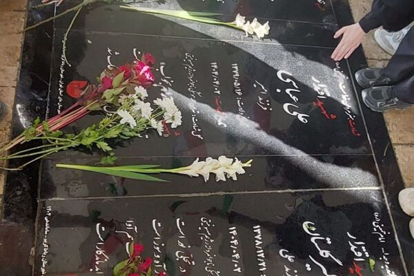 هفته بسیج و غبار روبی مزار شهدای  امامزاده عمادالدین (ع) در شهرستان رباط‌کریم