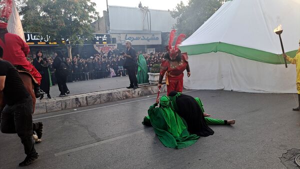 برپایی مراسم خیمه سوزان عصر عاشورا به یاد خاندان پاک اباعبدالله(ع)