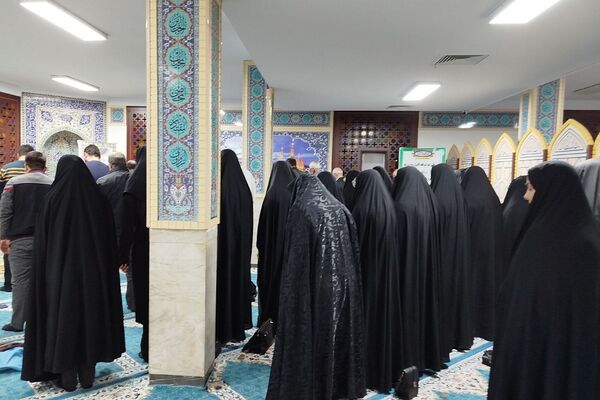 مراسم افطاری فرماندهان بسیج دانش‌آموزی و فرهنگیان در آموزش و پرورش ناحیه دو شهرری 