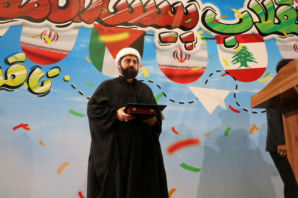 همایش «یاوران انقلاب، پیشتازان مقاومت» در قم-2