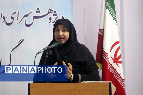  همایش تجلیل از دانش‌آموزان برگزیده مسابقات نانو فناوری، آزمایشگاه و ادبیات استان بوشهر