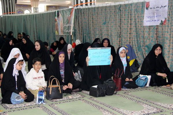 نماز جمعه شهرکرد با عطر حضور معلمان