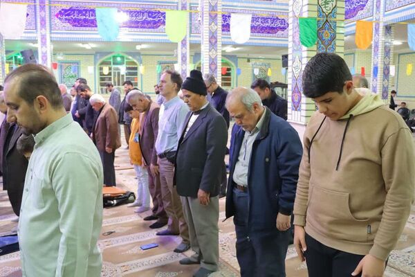 مسجد بقیه‌الله‌الاعظم (عج) غرق در شادی و انتظار