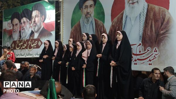 دل‌های عاشق وطن در خرم‌ آباد، وفاداری را به تصویر کشیدند