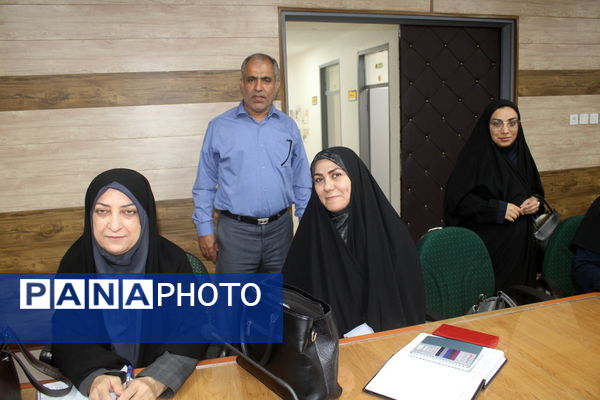 کارگاه آموزشی دانش‌افزایی تربیت مدرس آموزش خانواده آموزش و پرورش استان بوشهر