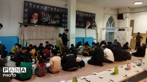 مسجد الرضای نیشابور میزبان روزه داران ماه مبارک رمضان 