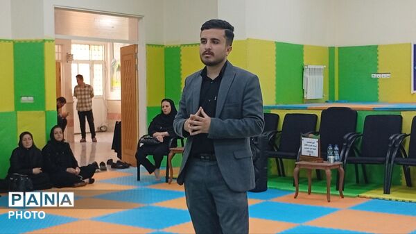 تابستانی پرنشاط با افتتاح رسمی کلاس‌های تابستانی در دبیرستان مهر پدری
