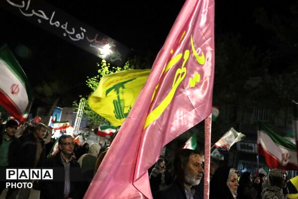 خروش  عظیم مردم نیشابور در حسینیه امام خمینی 