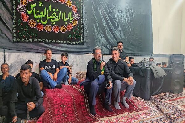 عزاداری شب هشتم ماه محرم در شهر بار 