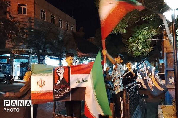 کوچک‌ترین حاضران شهرک انقلاب؛ کودکان در قاب یک اجتماع مردمی