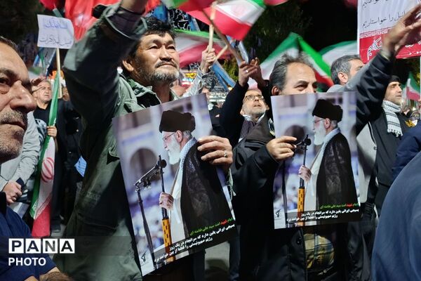 حضور پرشور مردم ورامین، جلوه‌ای دوباره از غیرت مردم دیار۱۵ خرداد