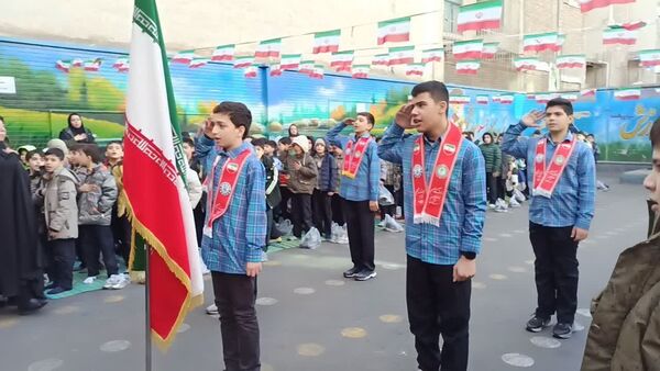 طنین زنگ انقلاب در طلیعه دهه فجر در منطقه ۱۰