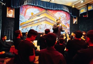 حضور باشکوه حسینیان کاشمری در عزاداری هیئت فاطمه الزهرا (س)