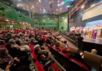 روایت نوجوانان تهرانی از «راهی که پیمودیم»؛ تصویری از اتحاد، پیشرفت و امید