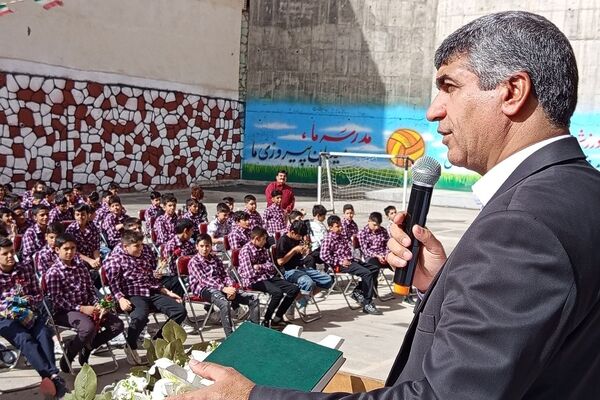 «جشن جوانه‌ها» ویژه دانش آموزان پایه هفتم در مدرسه دانشمند شهرستان پردیس
