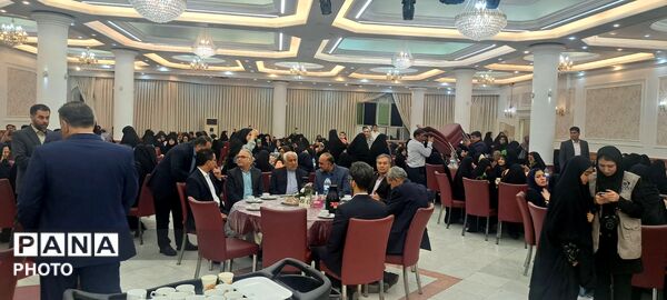 مراسم تجلیل از فرهنگیان ناحیه یک مشهدمقدس 