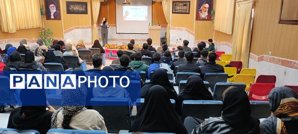 برگزاری همایش رتبه آفرینان برتر مؤسسه کاج در کانون سمیه شیروان