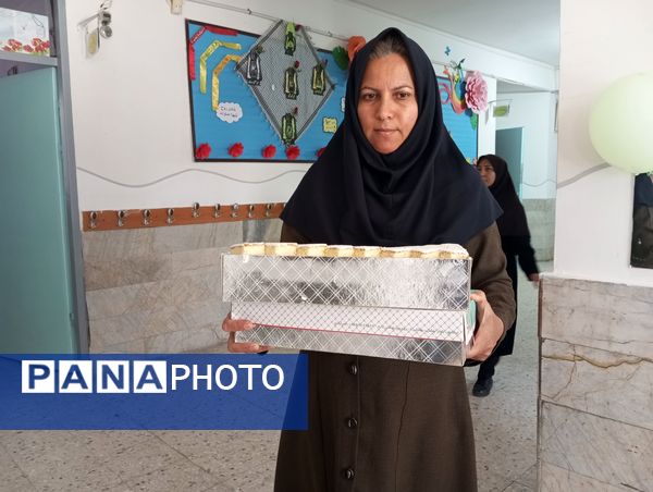 جشن شکوفه‌های دبستان ناهیدنخودی نیشابور