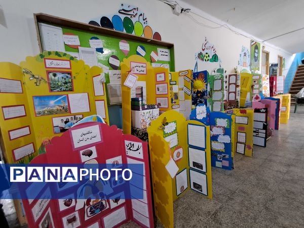 افتتاح نمایشگاه جابربن‌حیان در دبستان شهید احمدپور قائمشهر