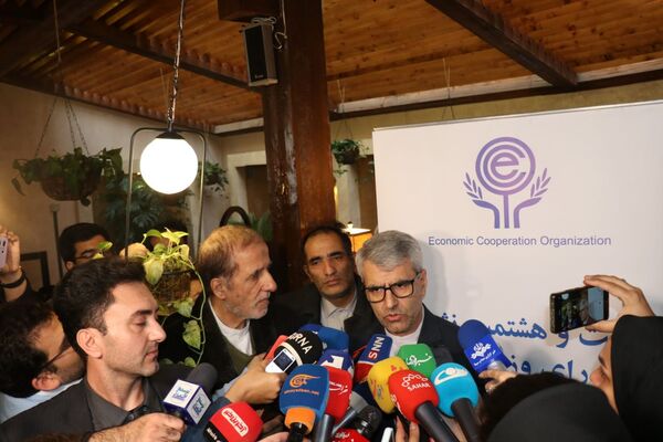 بیست و هشتمین نشست شورای وزیران اکو در مشهد (۲)