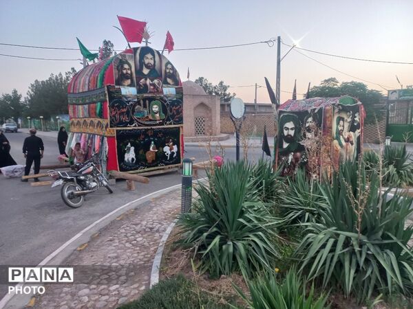 شکوهِ سوگ در پناهِ قدمگاه علی (ع)؛ نخل‌گردانی، بازخوانیِ پیوندِ عشق و ارادت