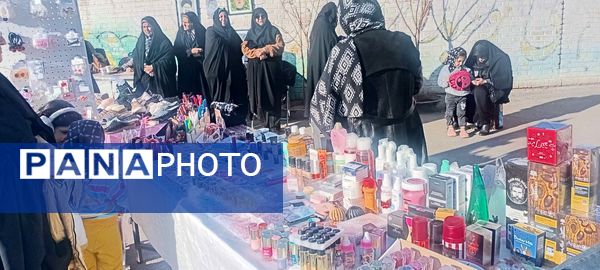 بازارچه محلی در حاشیه جشن چله خرد عارف آباد