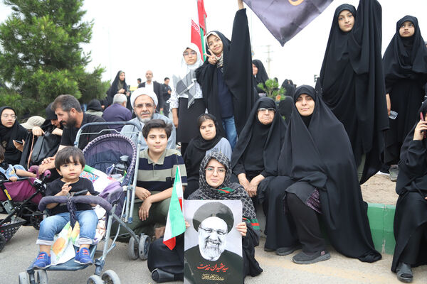 احساسات نوجوانان نسبت به رئیس جمهور شهید