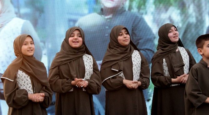 در جشن غدیر امسال جای رهبر شهید و دیگر شهدای جنگ رمضان خالی است